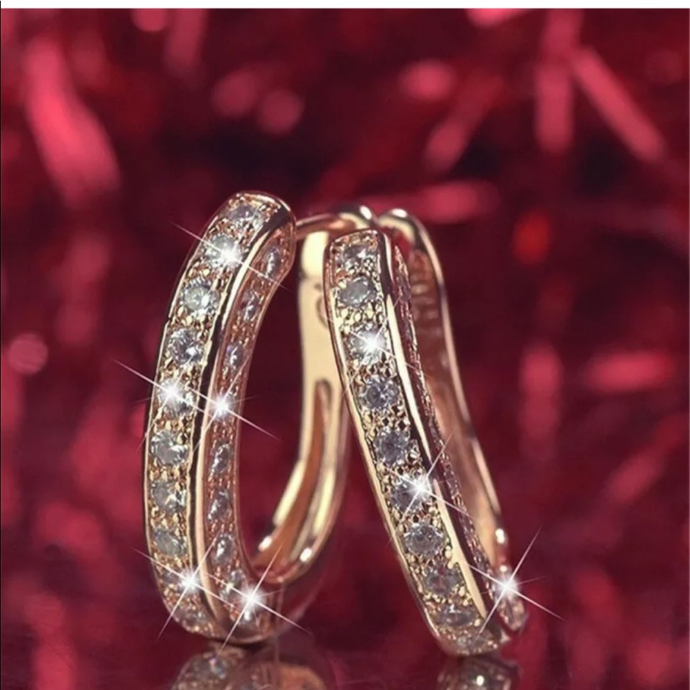 New 18k gold plated diamond hoop earrings - Picture 2 of 3